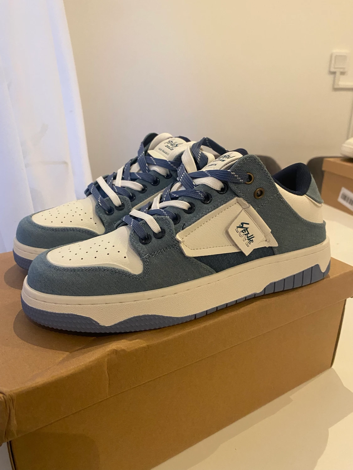 Blåa sneakers (The Supermade) - 90