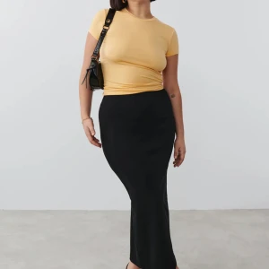 Soft touch  - Supermjuk tight topp som är så skön till sommaren. 