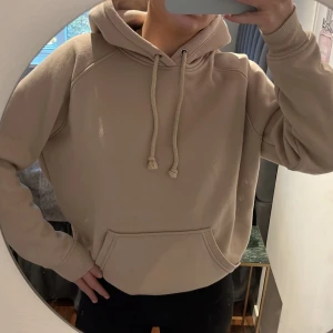 Hoodie - Hoodie i mycket bra skick💕