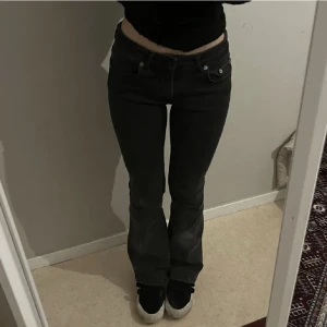 Lågmidjade jeans  - Skitsnygga lågmidjade jeans❤️