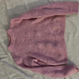 Rosa tröja💗 - Inte andvänd då den är förliten för mig, perfekt till sommaren 