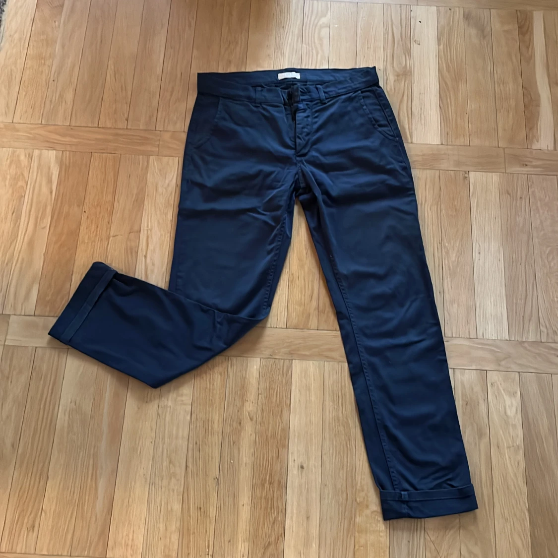 Marinblåa velour chinos