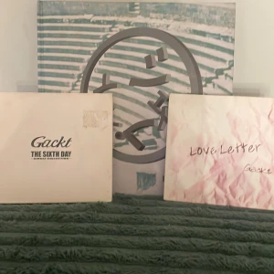 Vikei Musik skivor  - Allá tre skivor med inklusive bok  Gackt the sixth day Gackt love letter Buck-Tick   