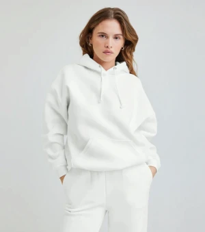 BikBok hoodie - Säljer denna snygga hoodie från bikbok. Har använts några gånger men är i princip i nyskick.