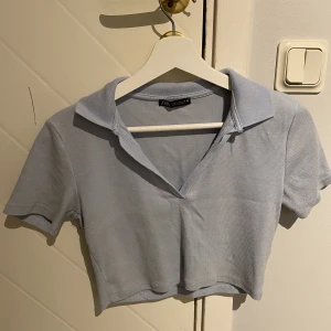 Topp - Blå topp från zara k storlek M