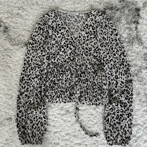 Blus - Blus från zara i nyskick🫶