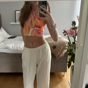 Mönstrad topp - Superfin mönstrad halterneck topp från Zara! Väldigt bra skick 💖🙌