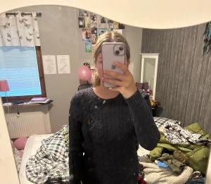 Ralph lauren tröja - Kan hämtas i sundsvall eller fraktas mot fraktkostnad!