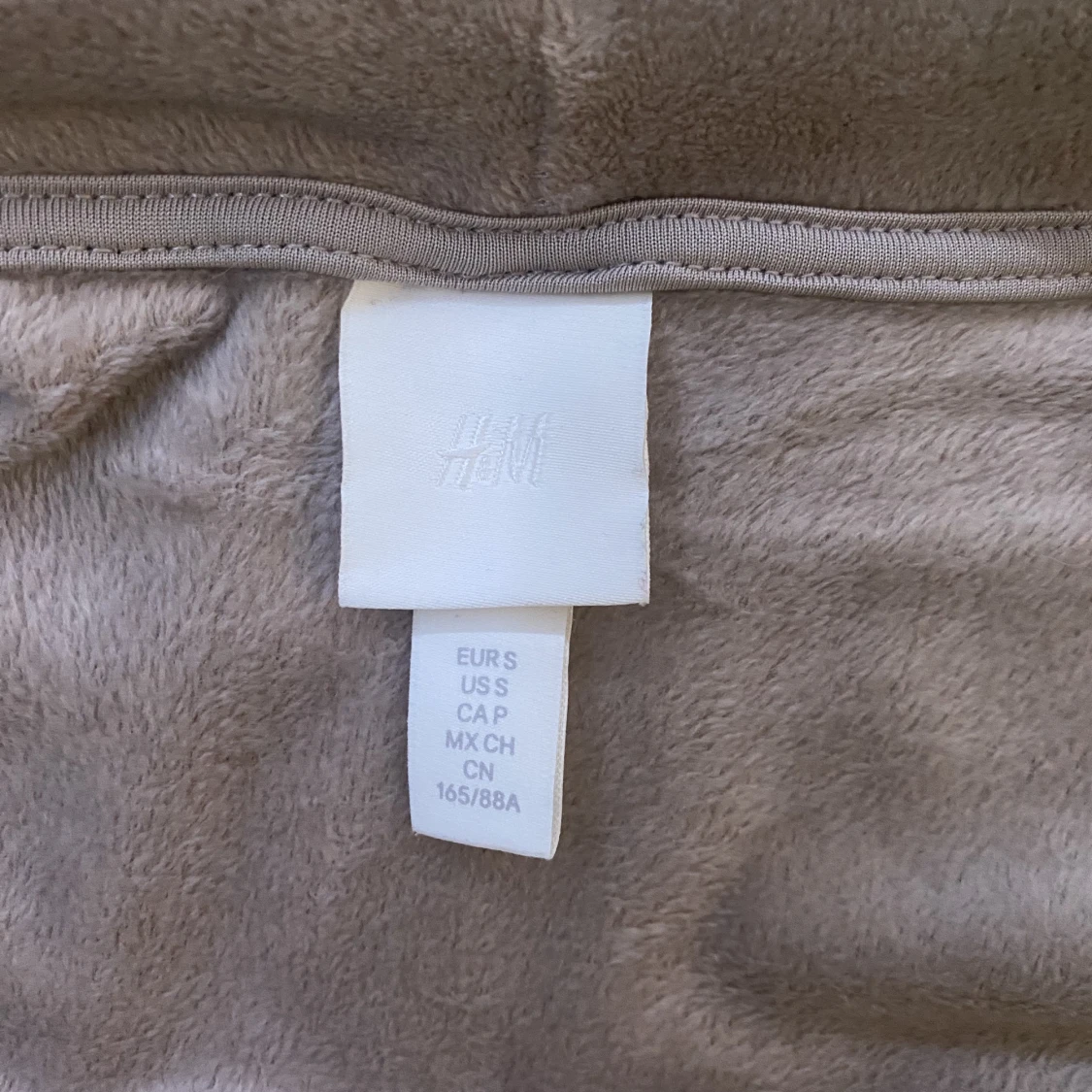 Beige zip up hoodie - 90