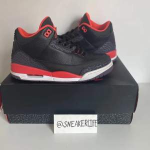 Tja. Säljer ett par Jordan 3 Crimson. • • Condition 8/10 Köpte dem frän sneakershyllan i Ny pris: 2500-3000kr 