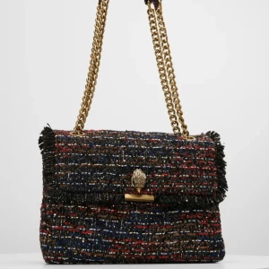 Kurt geiger - Säljer min superfina Kurt Geiger väska ”KENSINGTON BAG” i den vanliga storleken!! Ugglan har tappat ett öga (se sista bilden) 