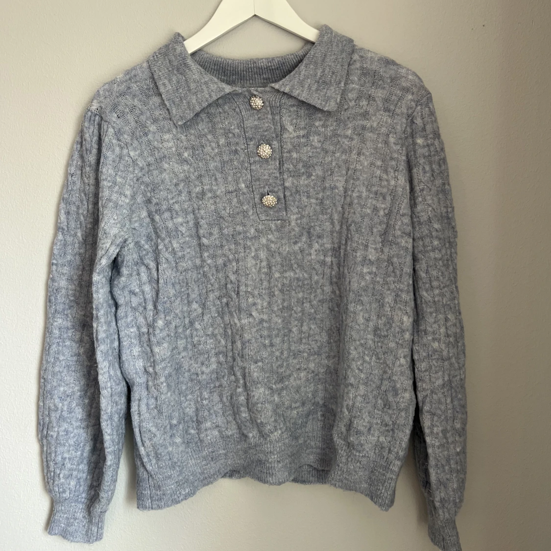 Stickad Blå tröja strl 38/40