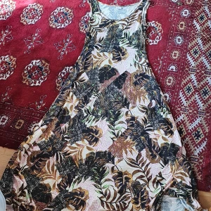 Fint summer klänning - I mycket bra skick och passar xs_ m