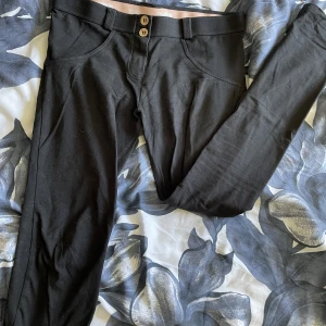 Freddy pants - Använda men bra skick. Storlek M