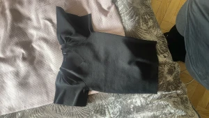 vera moda topp - helt oanvänd och jätte fin till sommaren eller på fest❤️