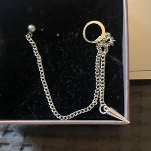 Egengjordt örhänge  - Superfint Egengjordt örhänge, finns kväde guld o silver!❤️105kr