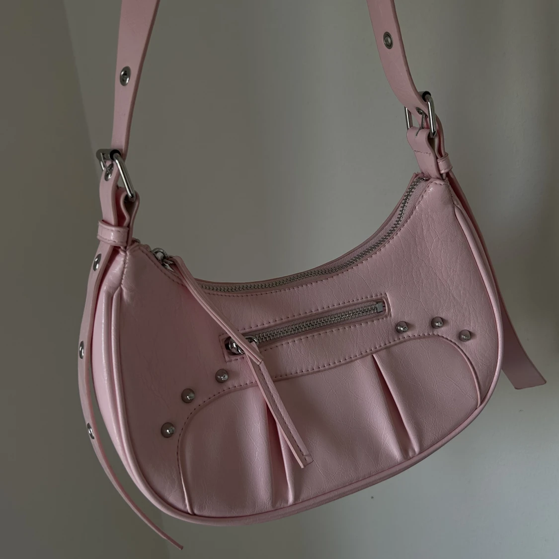 Rosa axelremsväska - 90