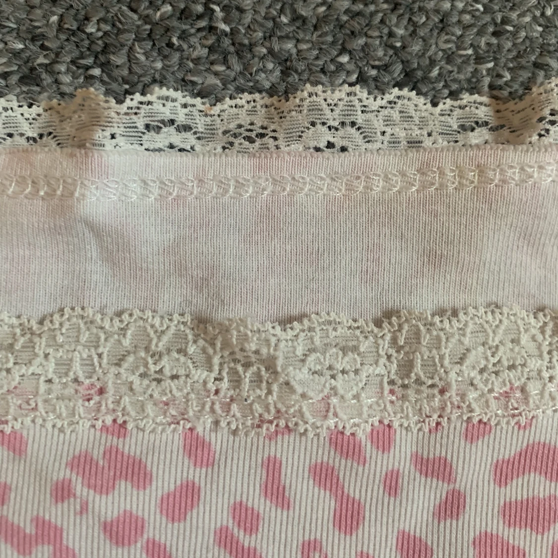 Mönstrat spetslinne  - 91