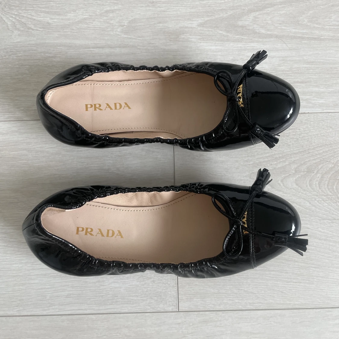 Prada ballerina skor  - 90