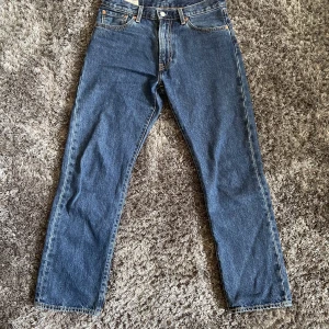 Levis 551z 29/30 - Levis 551z strlk 29/30 säljes. Knappt använda, nyskick. Nypris 1299kr.