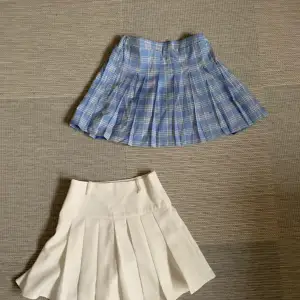 Säljer två jätte gulliga kjolar som jag inte använder. Inga defekter eller slitningar. Ddn blåa skulle jag säga är XS-M eftersom den är väldigt stretchig, den vita är XS.Kan köpas tillsammmans för 45kr eller en för 25. Perfeka att ha nu i sommar!💞💖💓💕