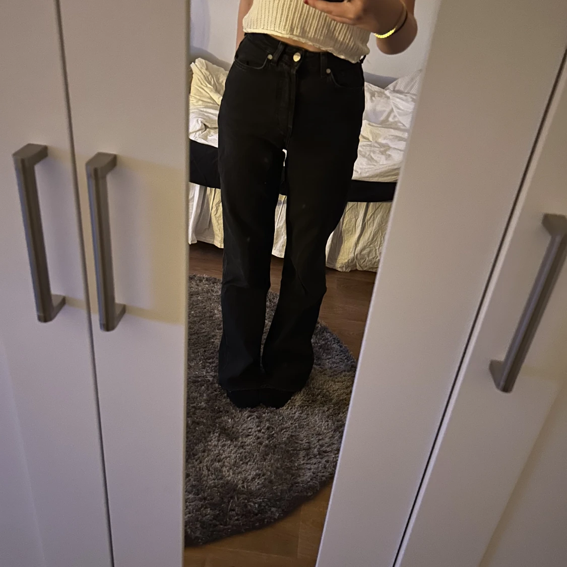 Svarta jeans ifrån BiKBok, highwaist!