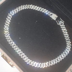 Cuban VVS chain  - Kommentera priset som ni vill köpa för⭐️  Jag skickar inte, Vi möts i Tumba Centrum . 