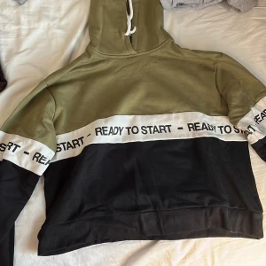 Huvtröja - Använt en gång, nyskick.