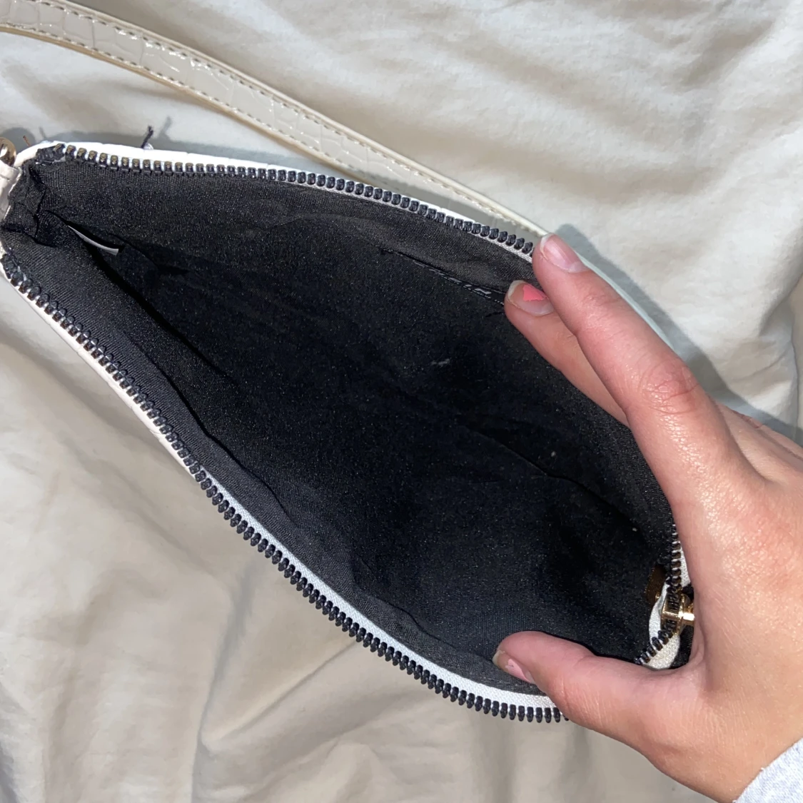 Vit handväska  - 90