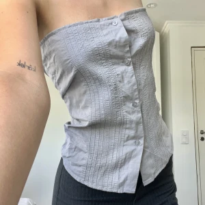 Topp - Topp som är super fin! Inga defekter 