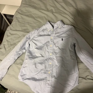 Ralph lauren skjorta - Den i bra skick.