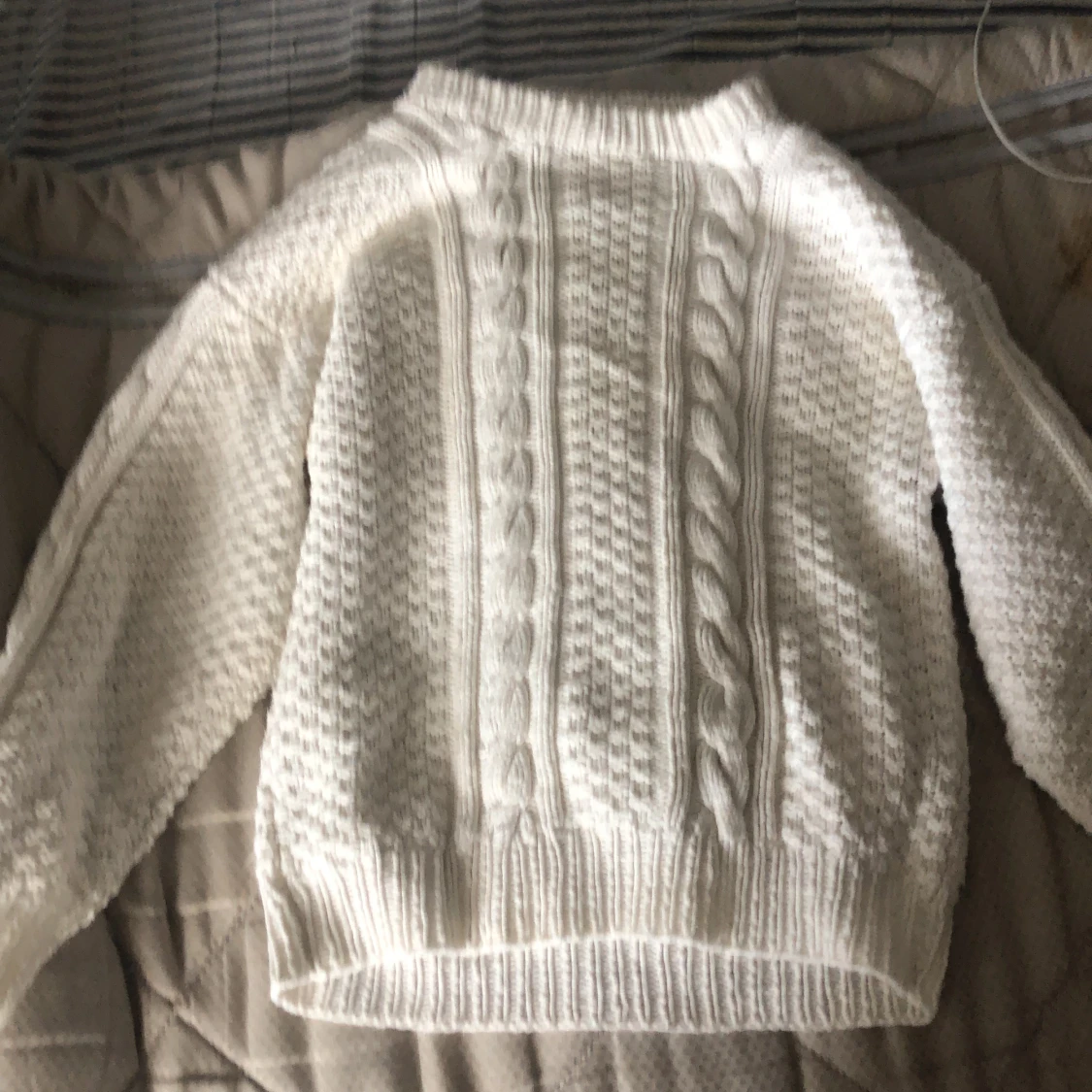 Stickad tröja