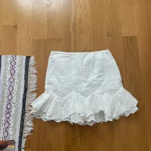 Fin vit kjol från HM!