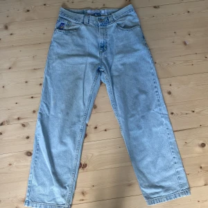 Polar 93 Denim - Hej säljer ett par polar 93 denims i storlek 30/32, jeansen är i bra skick.