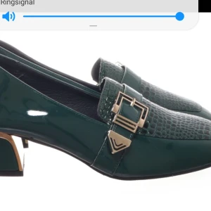 Nya Pumps - Nya gröna skor storlek 40