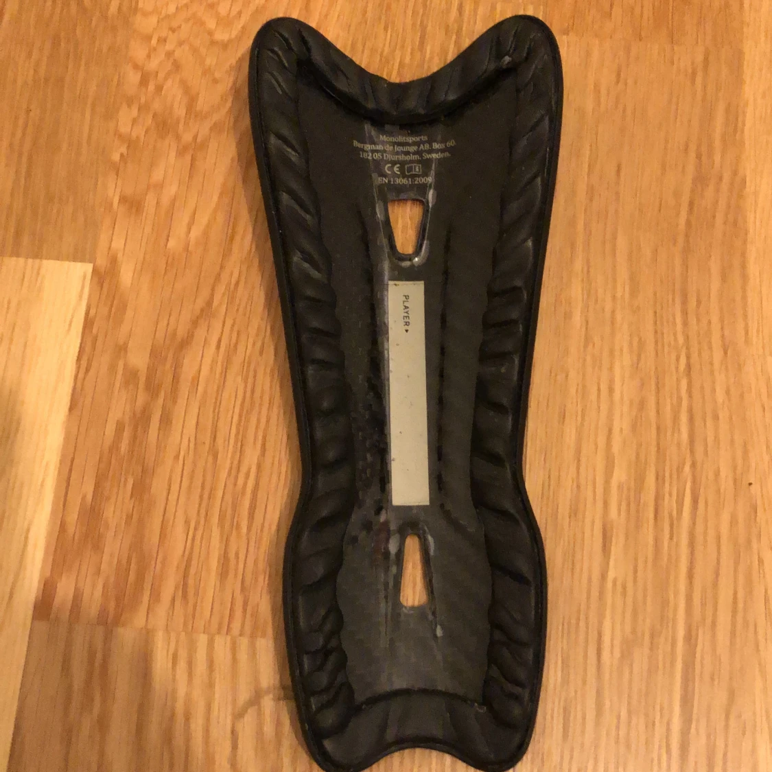 Monolit benskydd (lång) - 90