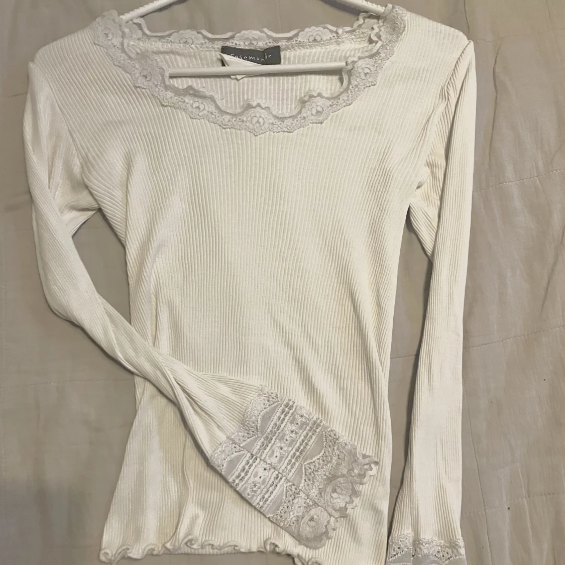 Vit Longsleeve top med spets