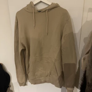 Hoodie  - Beige hoodie i strl S