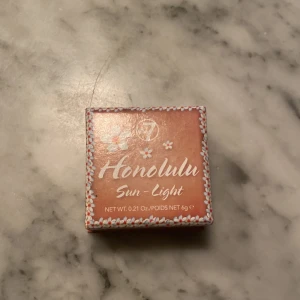 Honolulu bronzer  - Från W7