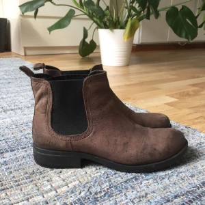  - Brun höstsko från Vagabond! Använda men i fint skick 👣 Kan mötas upp i Uppsala och annars står köpare för frakt 🌸