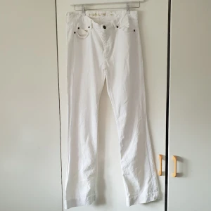  - Säljer ett bar M.i.H JEANS den är i bra skick 