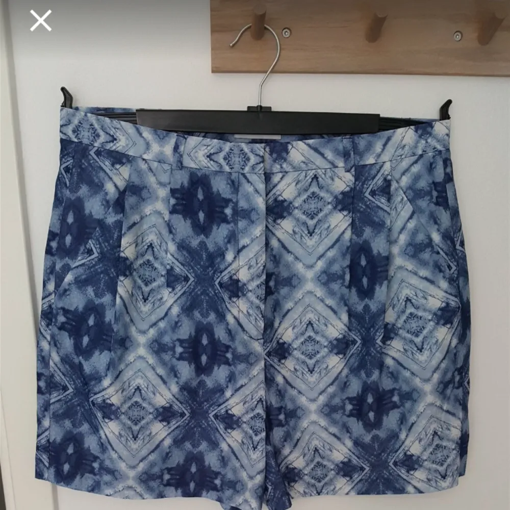 Dessa shorts från Monki köpes! Lånad bild! 😱. Shorts.