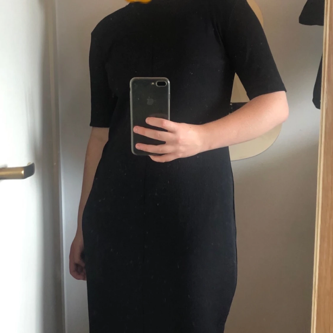 Ribbad lång klänning - 90