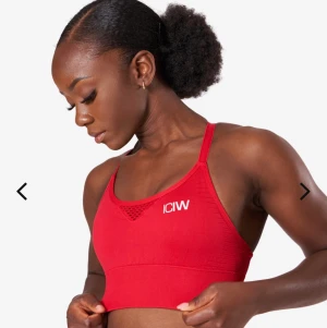 ICIW röd sport-bh  - Nypris: 329kr