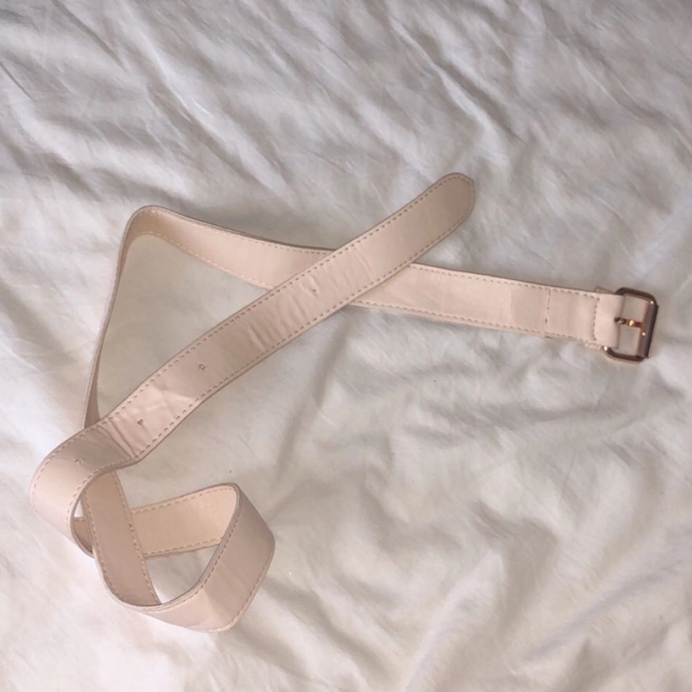 Säljer för 15kr vill bara bli av med det! . Accessoarer.