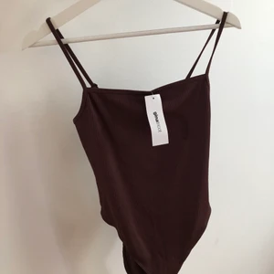 Body  - Brun oanvänd body   