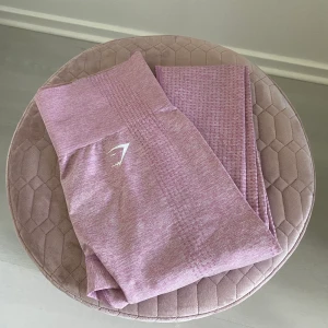 Gymshark träningstights - Träningsthights från Gymshark, storlek XS. Använda ett fåtal gånger.