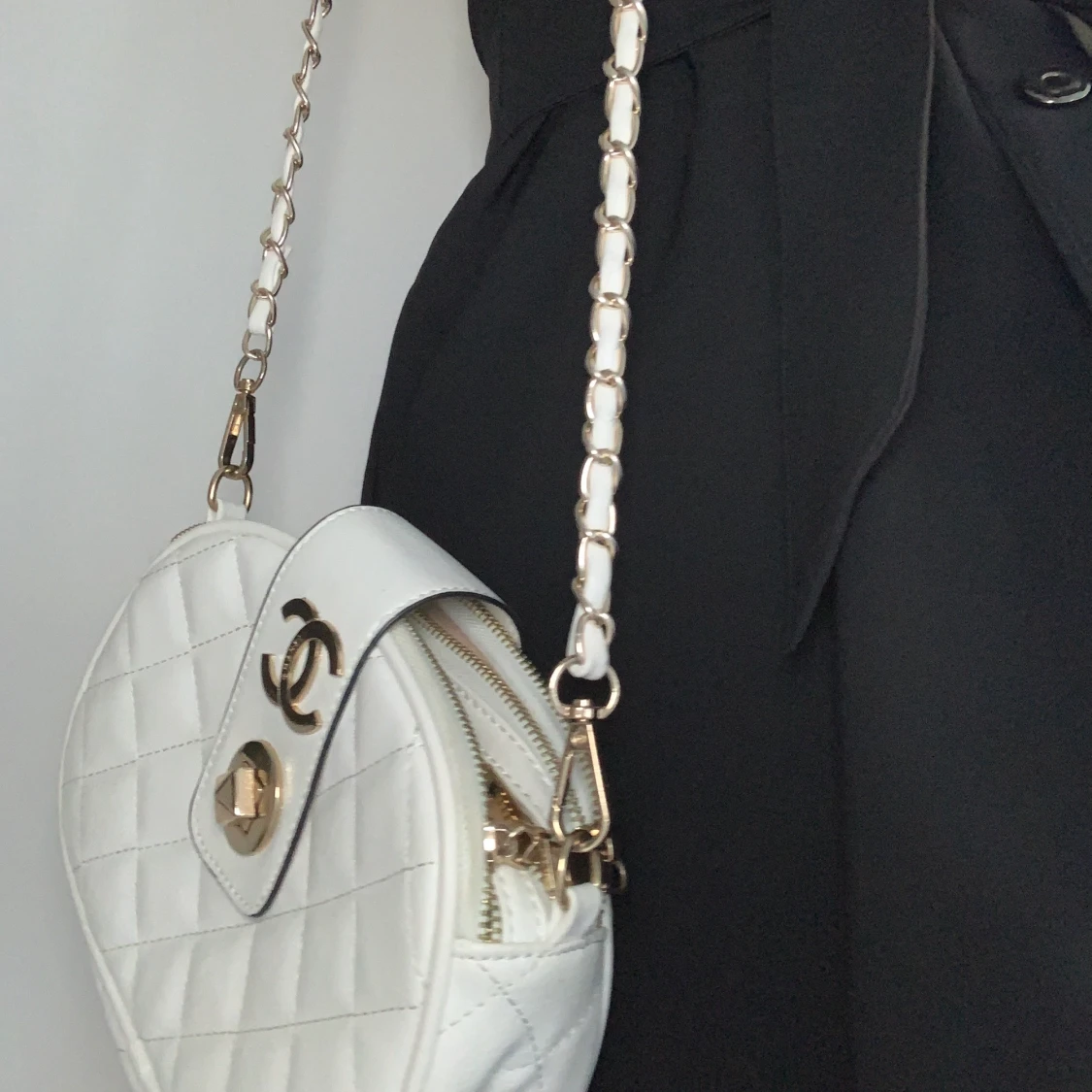 Chanel väska med flera fack - 90