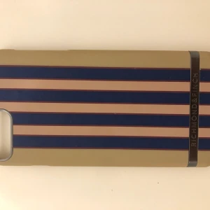 Mobil skal - Richmond and finch skal för iphone 7/8 plus.0