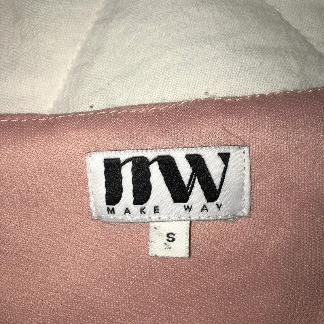 Spetsklänning  - 90